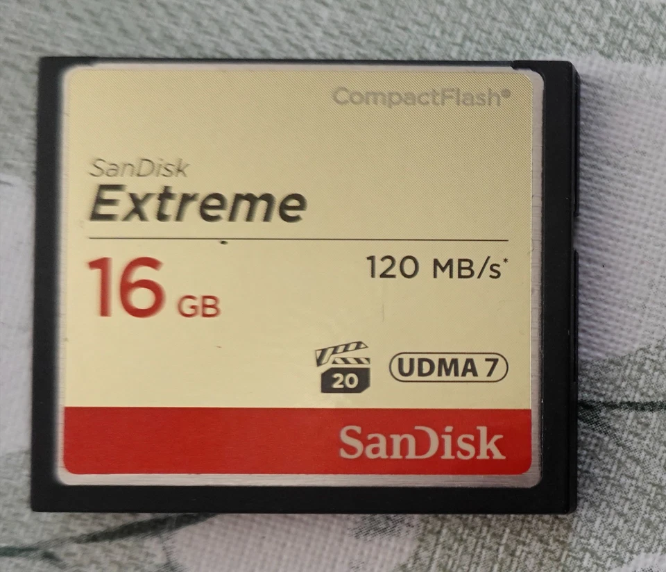 SANDISK EXTREME 16GB 120MB/S UDMA 7 COMPACT FLASH CARD NO CASE - Image 1 of 2