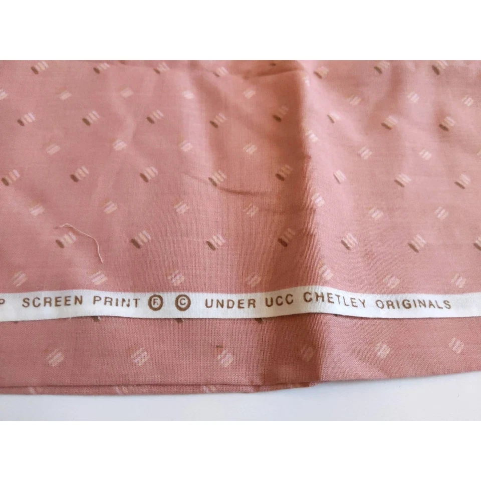 3/4 yd Pink Geometric Pattern Linen Fabric, White/Brown, Vintage UCC Chetley - Image 4 of 4