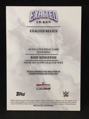 Kofi Kingston 2025 Topps Exalted WWE EXALTED RELICS "Événement utilisé" #ER-KKN - Photo 2/2