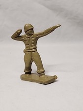 1960's Louis Marx WW2 WWII Green American USA Toy Soldier Grenade Throw Figure