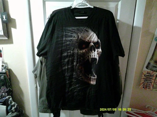 VINTAGE SPIRAL VAMPIRE GOTHIC TEE Size XL Unisex Black NWT Look!!