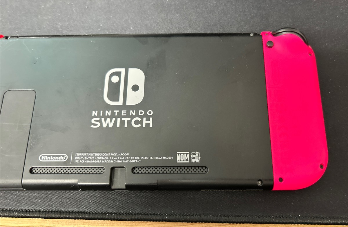 Nintendo Switch HAC-001(-01) 32GB Console with Pink Joy‑Con