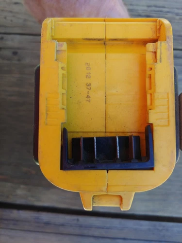 Dewalt impact driver DCF825 VERY RARE Excellnt working order Made 2012 COLLECTOR - Picture 3 of 6