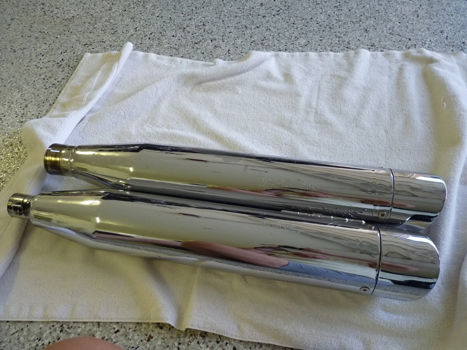 HARLEY DAVIDSON GENUINE CHROME M8 SCREAMIN EAGLE SLASH CUT SLIP ONS