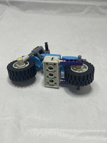 Knex Nintendo Wii Mario Kart Yoshi Blue Bike Motorcycle Set - Picture 7 of 10