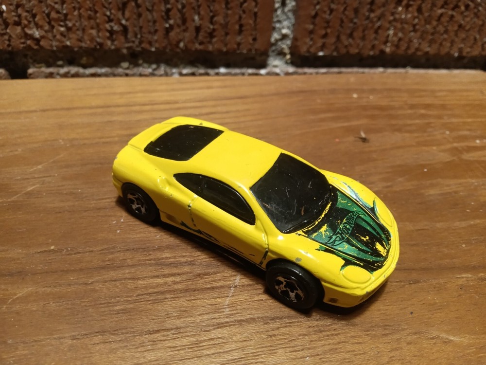 Hot Wheels ~ Ferrari 360 Modena