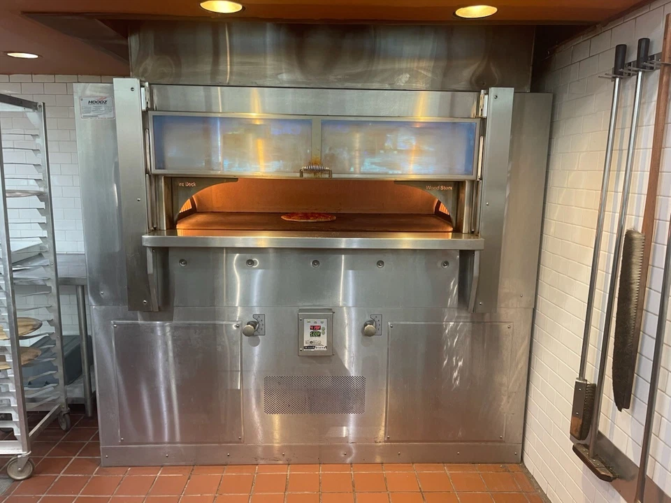 Woodstone 8645 Gas Fire Deck Oven - Image 3 of 3