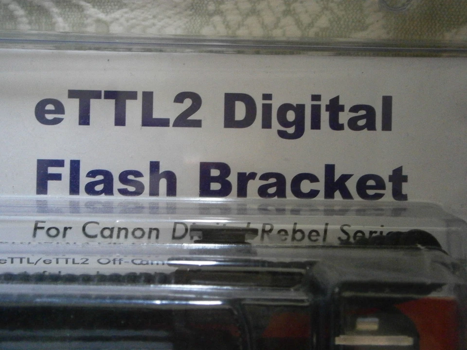 eTTL2 Digital Flash Bracket Canon Rebel XT XTi Series 3.5 mm Jack Left or Right - Image 3 of 4