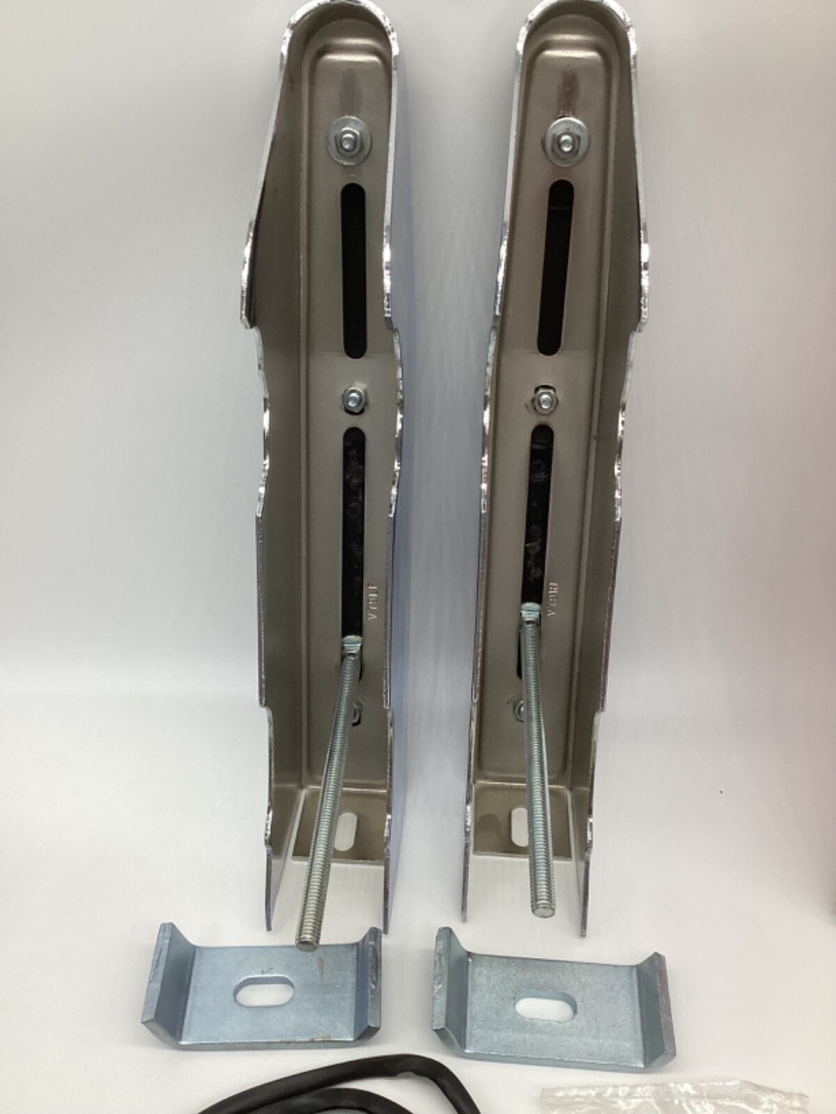 NOS GEM 97 Ford F150 2 x 4 front bumper fender guards truck 1997