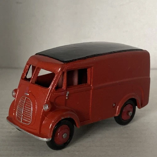 Dinky Meccano 260 Morris J Royal Mail Van - Repainted? - Good Condition.