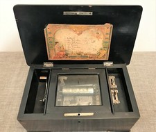 Boîte à musique à six airs époque XIXème siècle