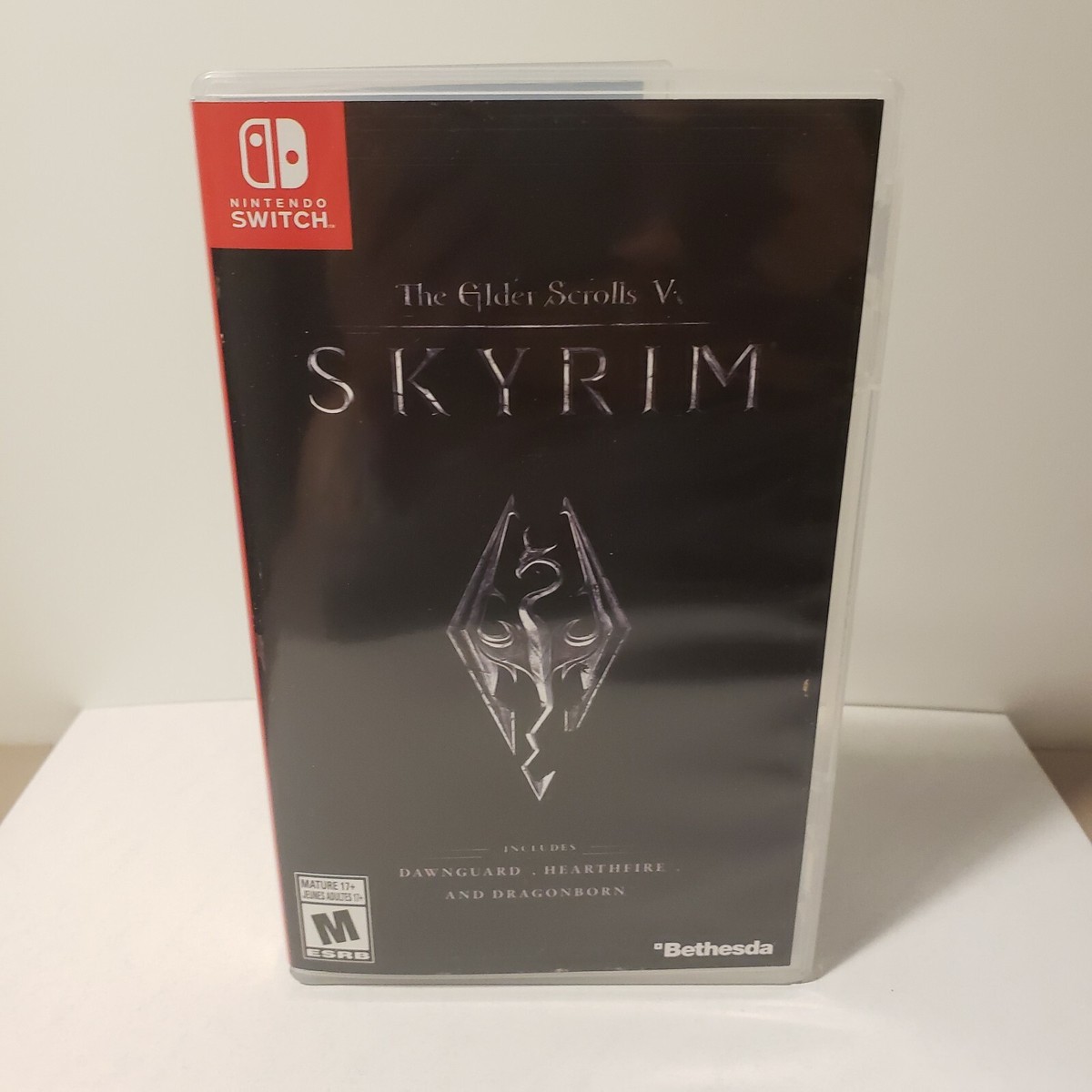 The Elder Scrolls Skyrim Switch Replacement Case + Box Art