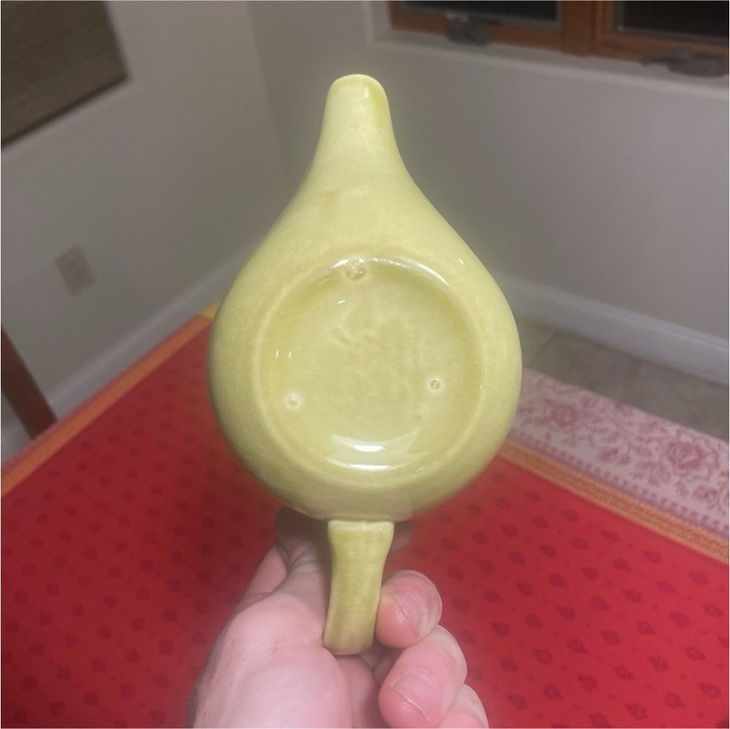 Yellow Ceramic Gravy Boat Sauce Server, Solid Glossy Finish, Handle & Spout