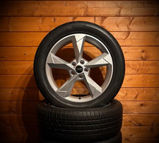 Audi Q3 F3 Sportback 19 Zoll Felgen Sommerreifen Sommerräder 83A601025N