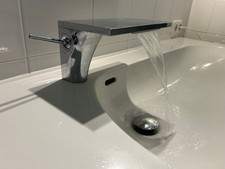 Waschbecken Armatur Hans Grohe AXOR Massaud Design Wasserfall chrom