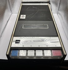 Toshiba Cassette Recorder KT-20P - Powers On