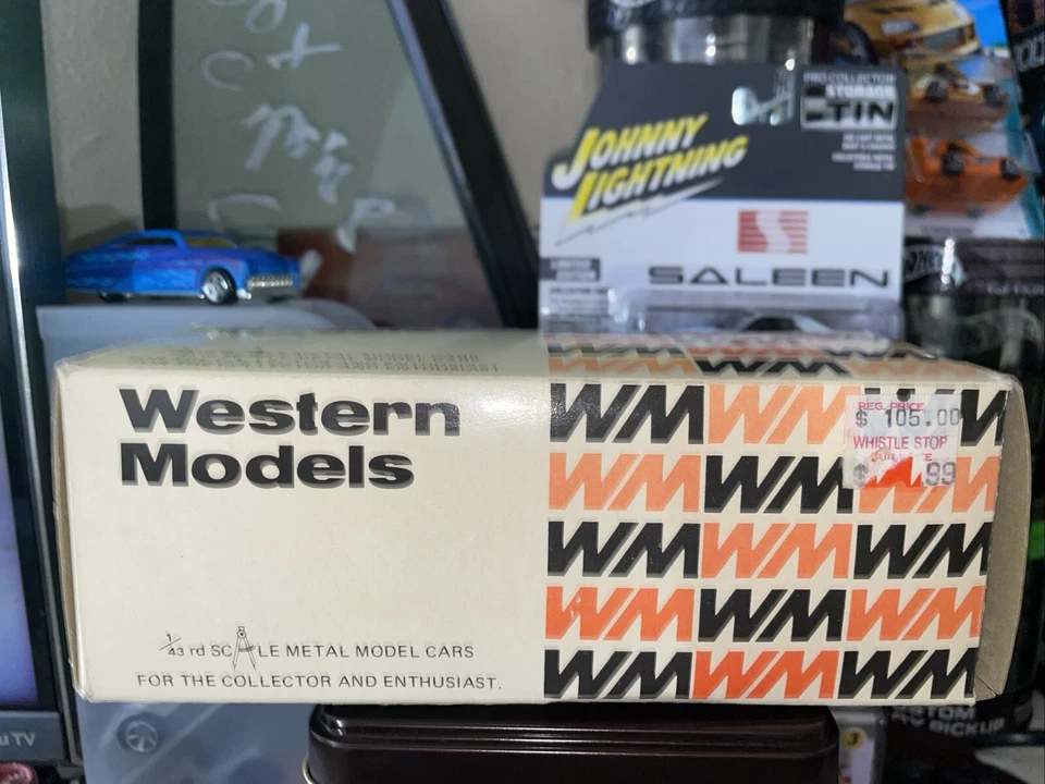 Western Models escala 1/43 1983 Aston Martin Volante WP 109Z (azul metálico) como nuevo Foto 2 de 4