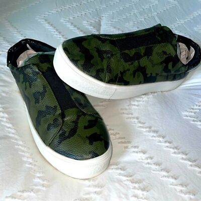 Women's Nicole Miller Camouflage slip on leather sneakers Size