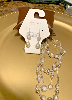 4 Strand NECKLACE & Dangle Earring SET C est 1946 NEW On Card 30.00 Silver Glit