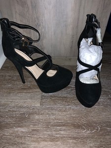 black heels size 9