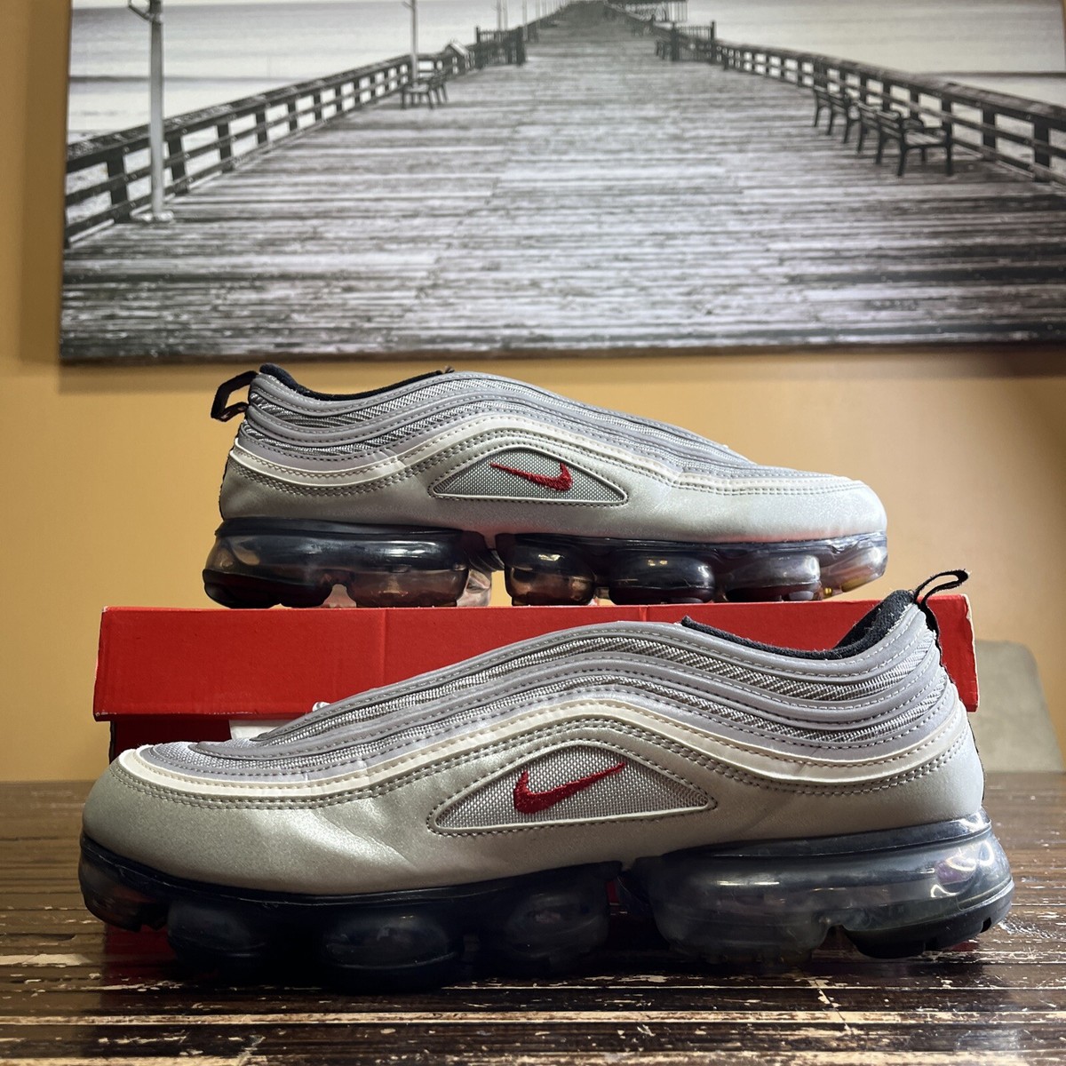 nike vapormax silver bullet