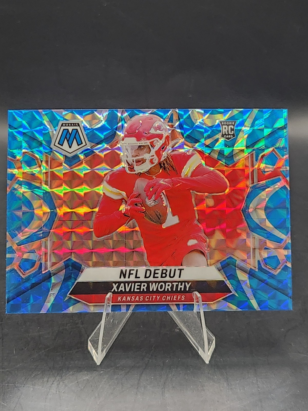 2024 Panini Mosaic - NFL Debut Xavier Worthy #285 Reactive Blue Mosaic (RC)