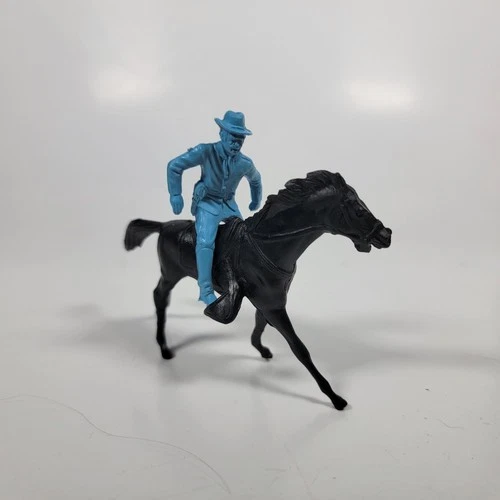 VINTAGE MARX FORT APACHE PLAYSET Calvary & HORSE VINYL