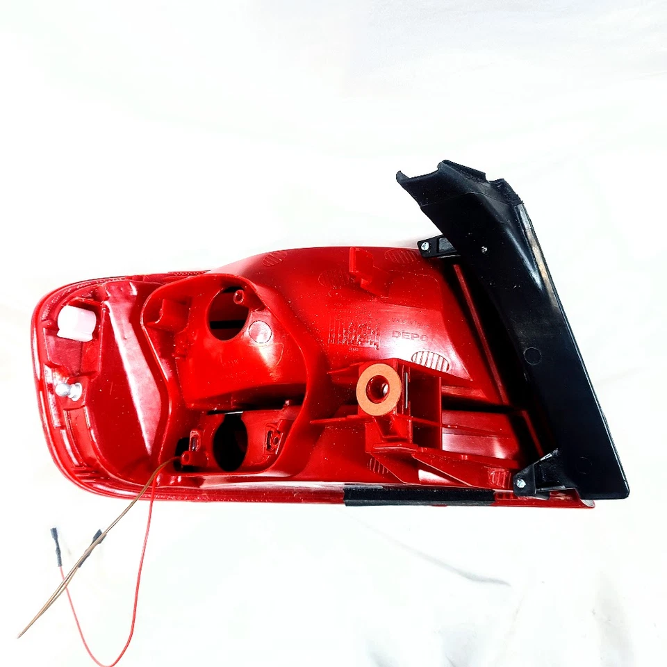 Conjunto de luz trasera DEPO - derecha para Audi S4/A4 2009-2012 - 346-1906R-US Foto 2 de 3