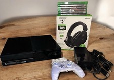 Xbox One Console 1TB w/ Controller games  Headset