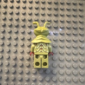 LEGO Space Galaxy Squad MANTIZOID Minifigure 70709 RARE NO WEAPONS