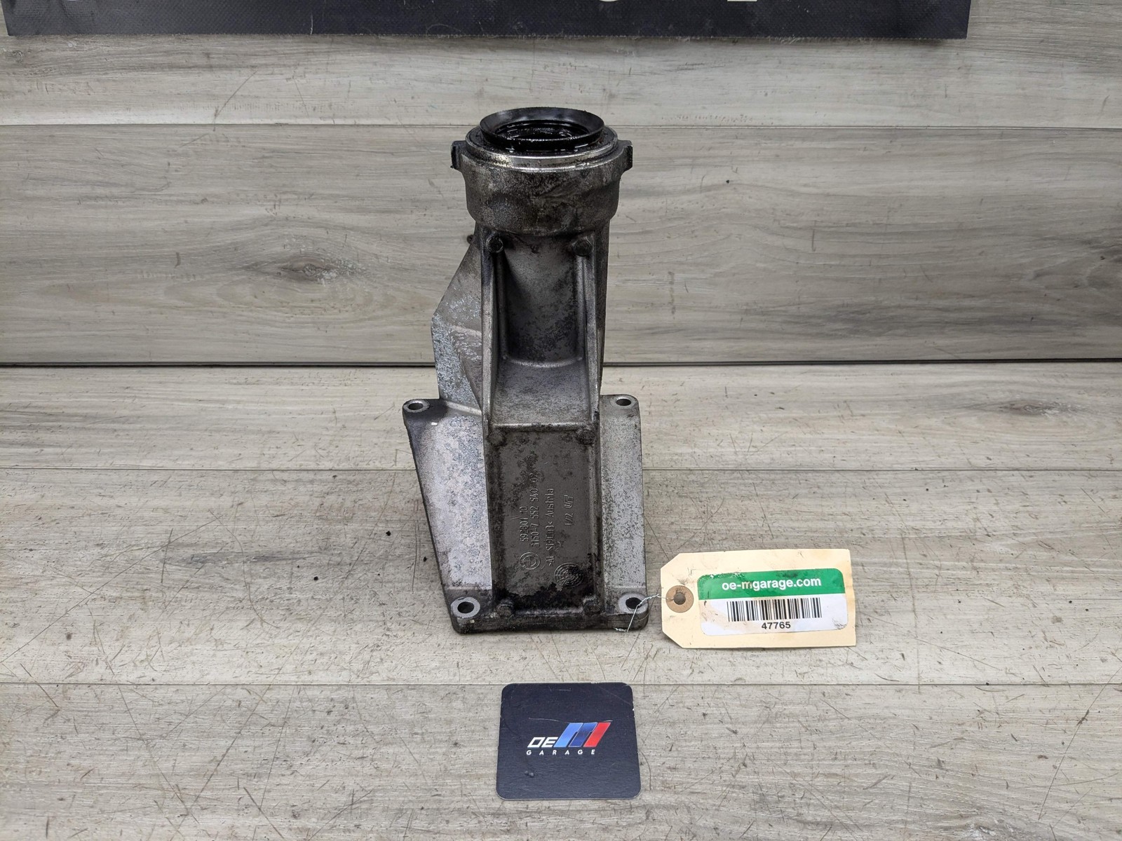 OEM BMW E70 X5d DIESEL Front Driveshaft Axle Shaft Supporting Mount Bracket