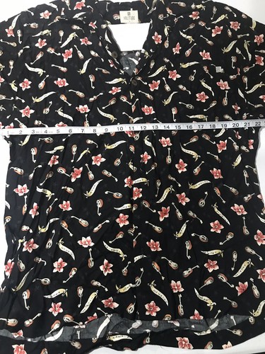 Camisa Floral Hawaiana Solitude Hibisco Aloha Viernes Música Tropical Campamento L - Imagen 4 de 5