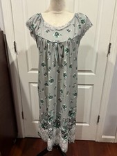 Women Short Sleeve Nightgown Grey w/Green Flowers Size 2XL 40"L x 22"W