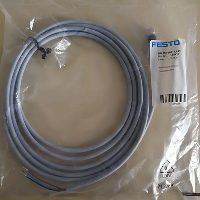 one new   Proximity Switch Cable SIM-M8-3GD-2,5-PU Fast Shipping #W1