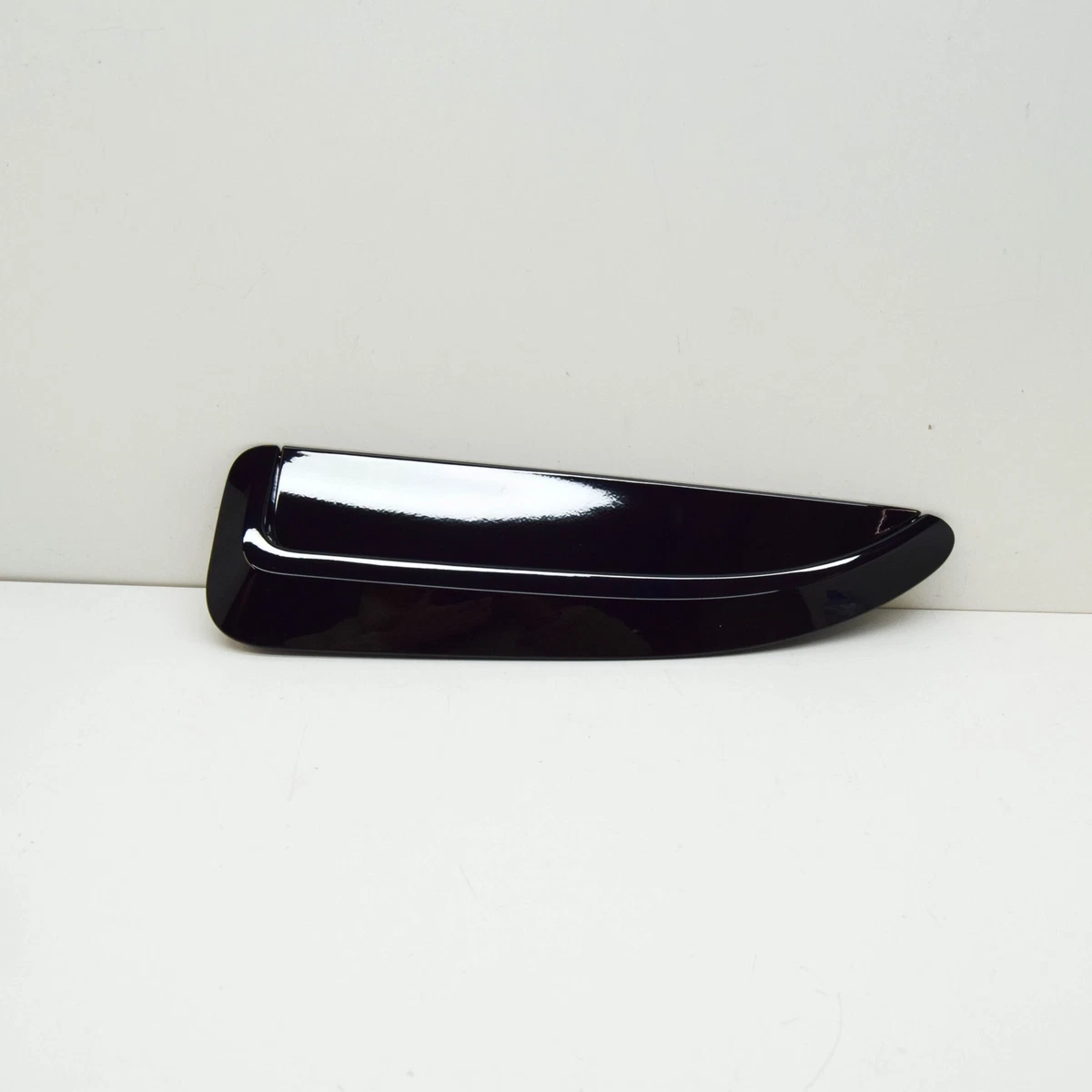 JAGUAR F-TYPE Coupe X152 Front Right Bonnet Trim Bezel T2R28103 