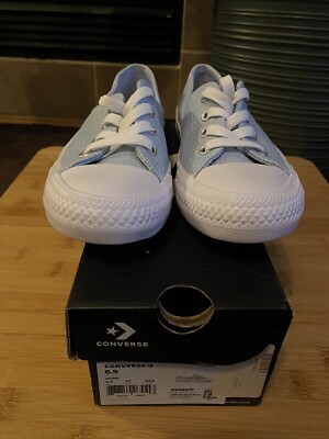 Converse CTAS Coral Ox Low Top Sneakers Women's Size