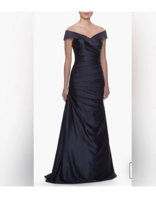 NWOT La Femme Off Shoulder Ruched Satin Trumpet Gown in Navy Size 18, MSRP $495