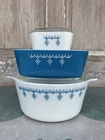 PYREX Snowflake Blue Garland Bake Serve Store Lot 474, 501, 502