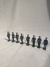Vintage Lot 8 Guards Moveable Arm Soldiers Lead Marching Infantry Read