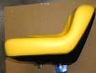 Tractor Seat 483970Y, 11" back, 4" x 7 3/4" bolt spacing, factory 2nd for Deere? — photo 6