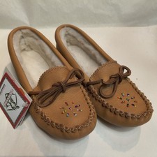 Bastien Industries Hiawatha Moccasins Style B442 Women's Size 5