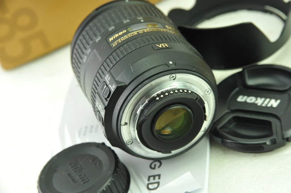 NIKON AF-S Nikkor 16-85 mm 1:3,5 - 5,6 G ED DX VR, GUT - Bild 4 von 4