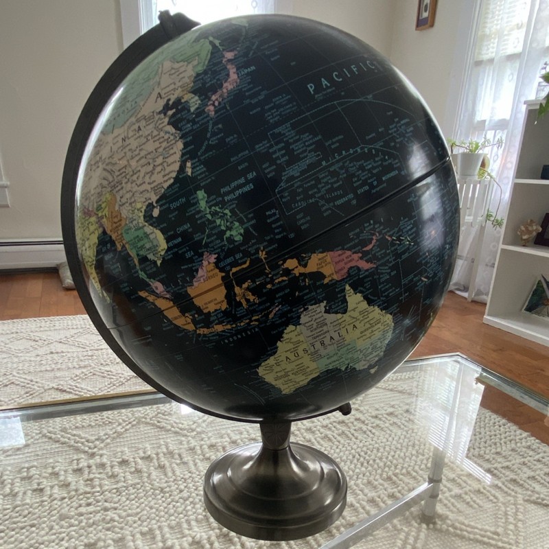 Vintage Replogle Starlight globe  black ocean design polished chrome 