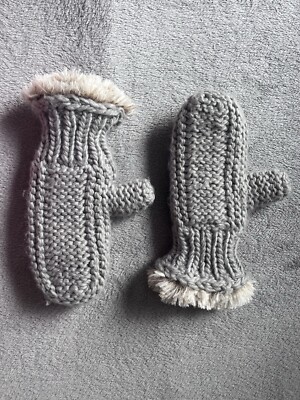 Gray Mittens