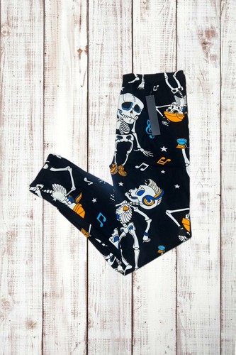 Women’s Leggings Plus Size 2X NWT Skeleton Print Halloween Extra Stretchy Soft
