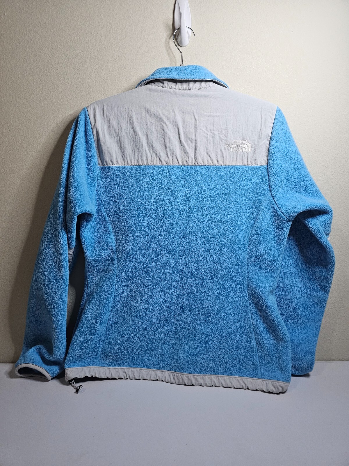 The North Face Polartec Recycled Women’s Size Small Blue Gray Fleece Jacket image 2