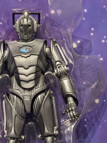 Doctor Who Cyber Leader Cyberleader Cyberman EMP Device & Chestplate 5" Figure - Picture 5 of 16