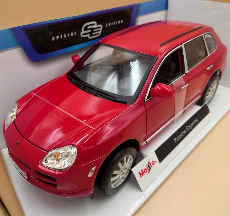 Modellino auto Maisto 1/18 Porsche Cayenne rosso pressofuso nuovo - Immagine 4 di 4