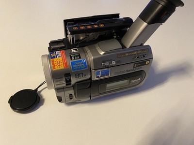 Digital Video Camera Sony CCD Digital HandyCam  8 DCR TRV410E PAL -ungeprüft-