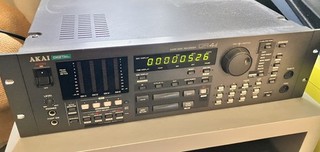 Registratore hard disk Akai DR4d 4 tracce scheda midi montata!